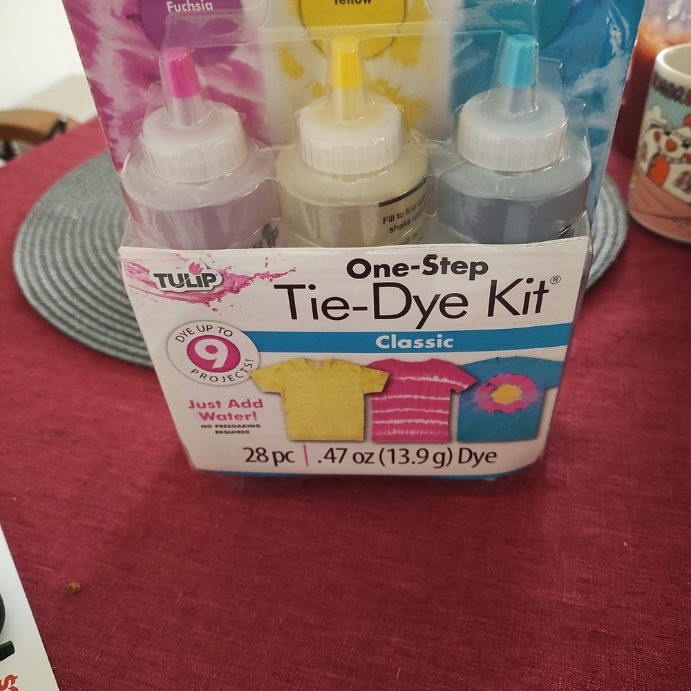 Tulip One-Step Tie-Dye Kit - Classic Colors